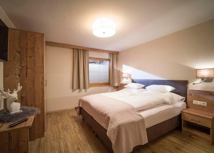 183 Апартаменти *